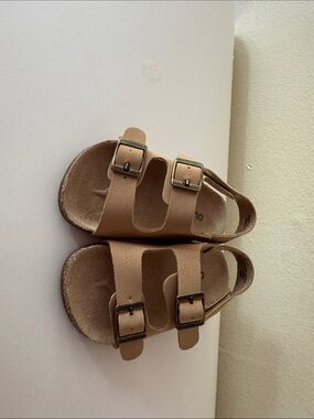 Old Navy Kids Double-Buckle Sandals in Tan